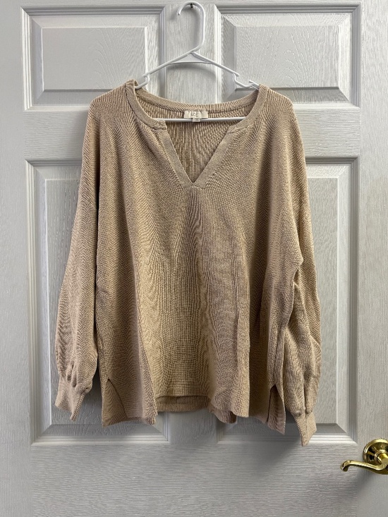 LOFT Sweaters - Women's Loft Tan V-Neck Long Sleeve Sweater